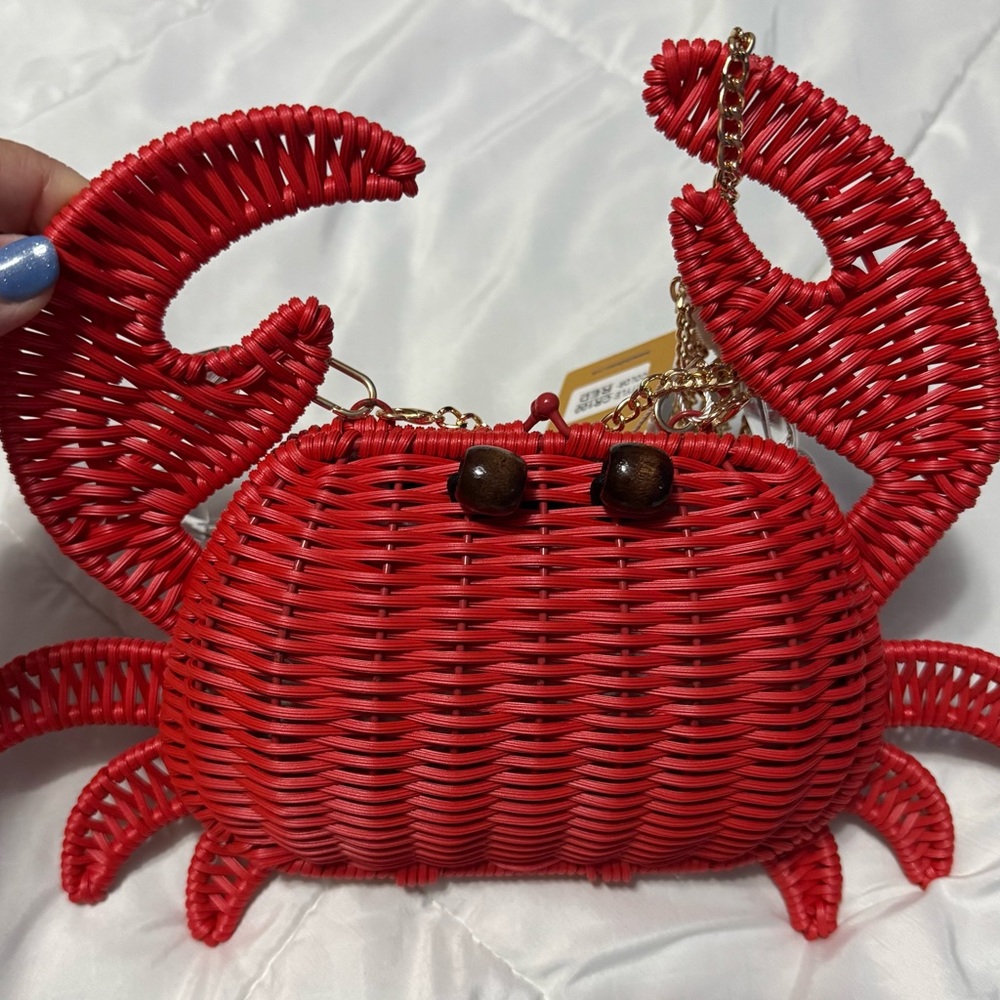 Viral TikTok Tommy Bahama red crab wicker bag purse - Picture 2 of 3